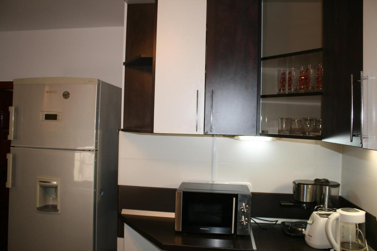 Penthouse Daniela - 3 Rooms In A Spacious Central Apartment Targu Mures Exterior photo