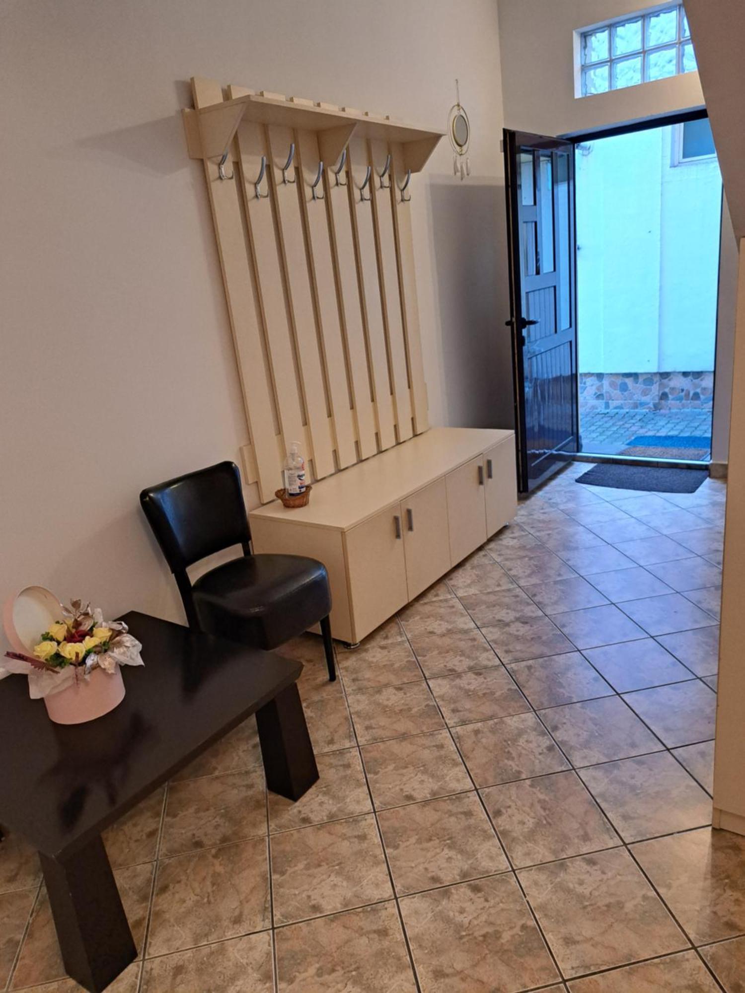 Penthouse Daniela - 3 Rooms In A Spacious Central Apartment Targu Mures Exterior photo